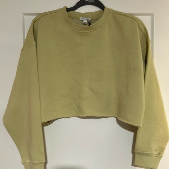 WeWoreWhat Cropped Hoodie Size Medium - Picture 4 of 13